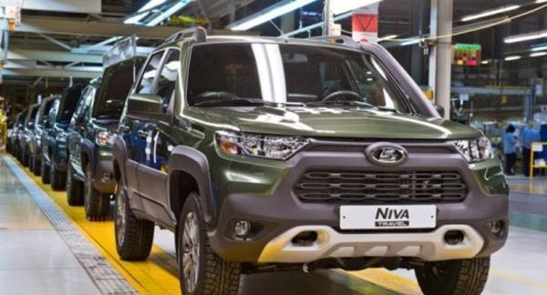 Начался выпуск упрощенной версии LADA Niva Travel